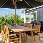 Beautiful Summer House For 8 People And 2 Dogs *