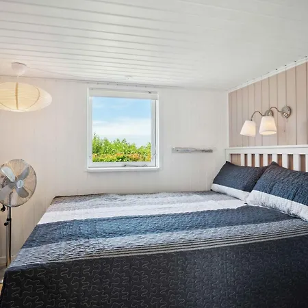 Beautiful Summer House For 8 People And 2 Dogs * Karrebæksminde