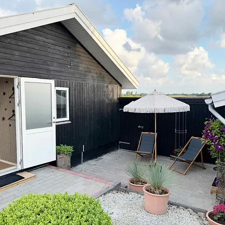 Beautiful Summer House For 8 People And 2 Dogs *