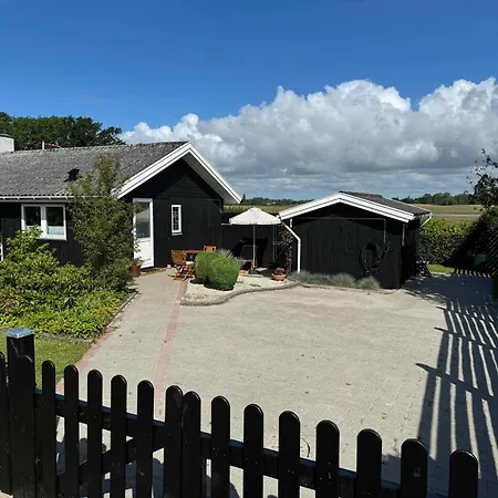 Beautiful Summer House For 8 People And 2 Dogs Tatil Evi Karrebæksminde