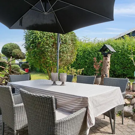 Beautiful Summer House For 8 People And 2 Dogs Tatil Evi Karrebæksminde