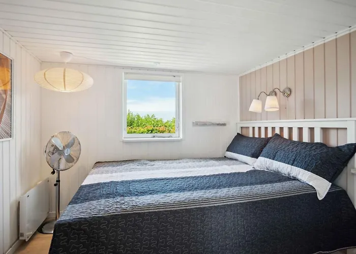 Beautiful Summer House For 8 People And 2 Dogs * Karrebæksminde