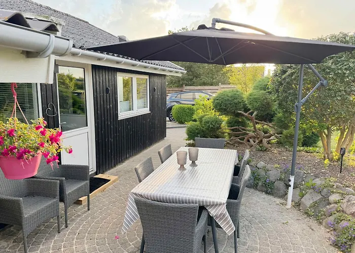 Beautiful Summer House For 8 People And 2 Dogs *